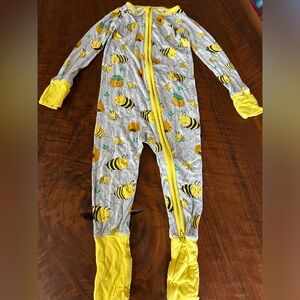 Little Sleepies 12-18 month bee zippy